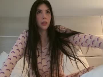 lilylustxoxo's chat room