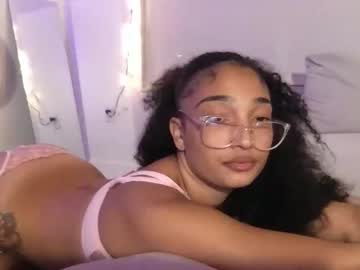 rosalinatoosexy's chat room