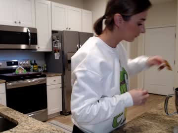 holihurricane's chat room