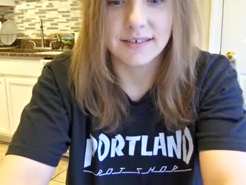 tinywithtiddies's chat room