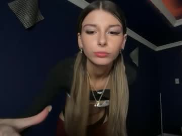 clairewalkerrr's chat room