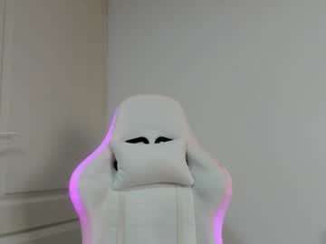 adventurina's chat room