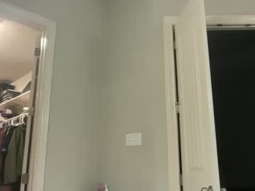 leanneluxecouple's chat room