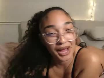 rosalinatoosexy's chat room