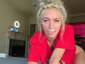 chloeros3e's chat room