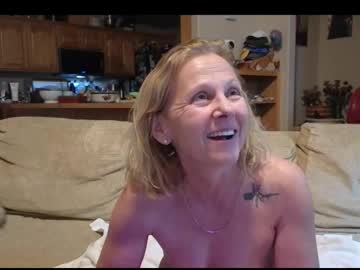 matureluvin's chat room