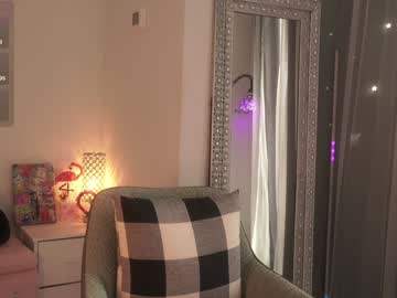 mysticxkitty's chat room