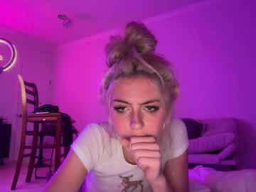 chloeros3e's chat room