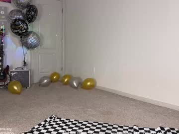 petitebrat's chat room