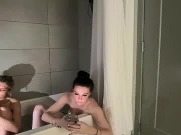 elliebrooksss's chat room