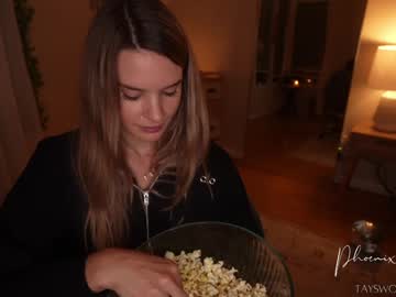 phoenix_taylor's chat room