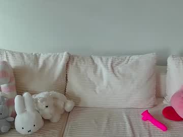 emilyybarely's chat room