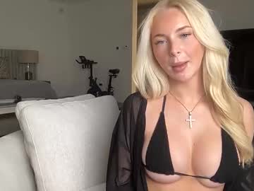 lolasinclairr's chat room