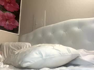 hawaiigirl_'s chat room