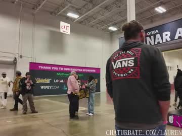 laurenphillips's chat room