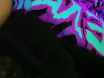 annatigarr's chat room