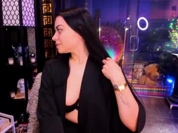 alma_pearl's chat room