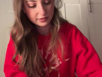 fantasyella's chat room