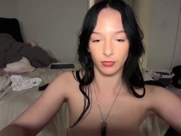 kendallmonroee's chat room