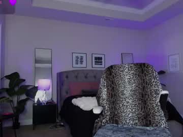 tatted_vixen's chat room