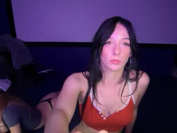 kendallmonroee's chat room