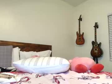 ashleyyylove13's chat room