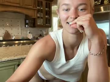 chloexbabe's chat room