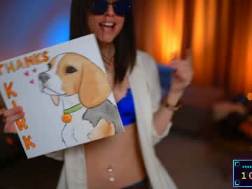 newchloe18's chat room