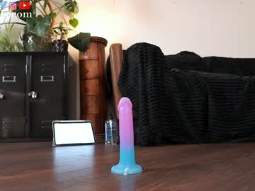 serareads's chat room