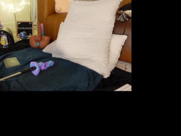 taylor_love_303's chat room