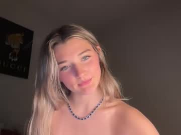 jadejamessecret's chat room