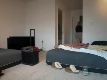 lolafae12's chat room