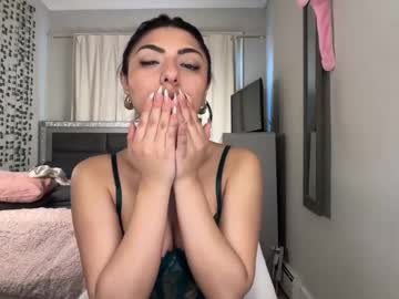 sophiasecretsx's chat room