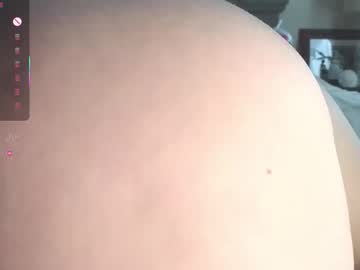 lovesarachristine's chat room