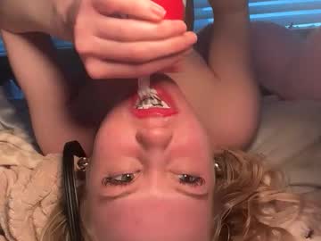 lunarose17's chat room