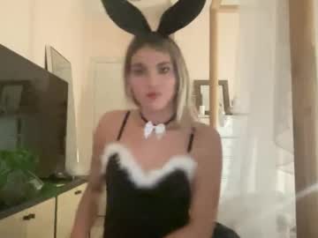 bellaxrxx's chat room