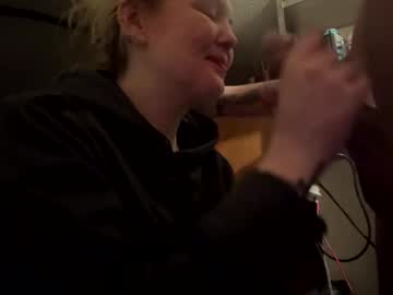 dickeddownsouth's chat room