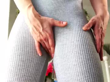 sunluscious's chat room