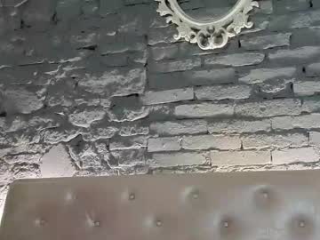 vixvixenn's chat room