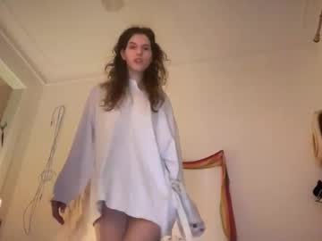 sky_lounge's chat room