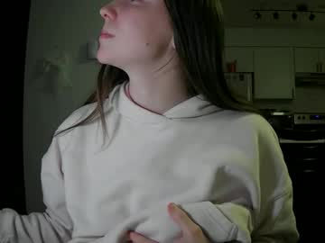 daddysssgoodgirl's chat room