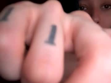 lookingforlona's chat room