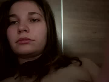 deepthroatqueen33's chat room