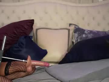 avalonnfoxx's chat room