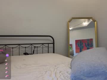 nakedpaint245477's chat room