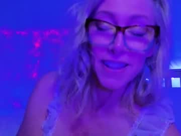 thetallmilf's chat room