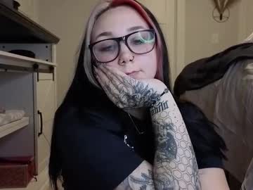 iveyjade33's chat room