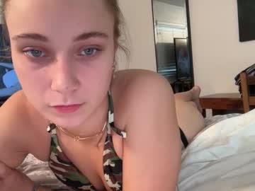 lanademira's chat room