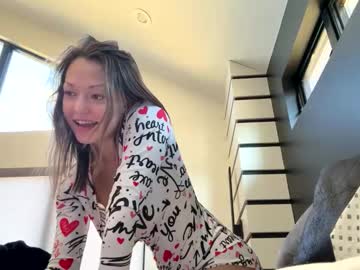 elizabeth77769's chat room