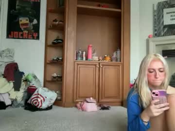 kenziesmithh's chat room